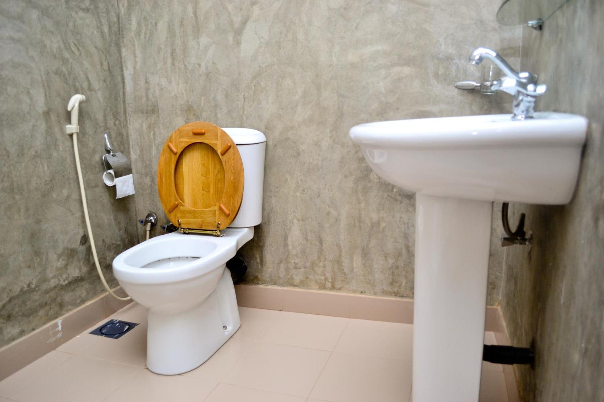 Hamilton House Hotel Негомбо Екстериор снимка